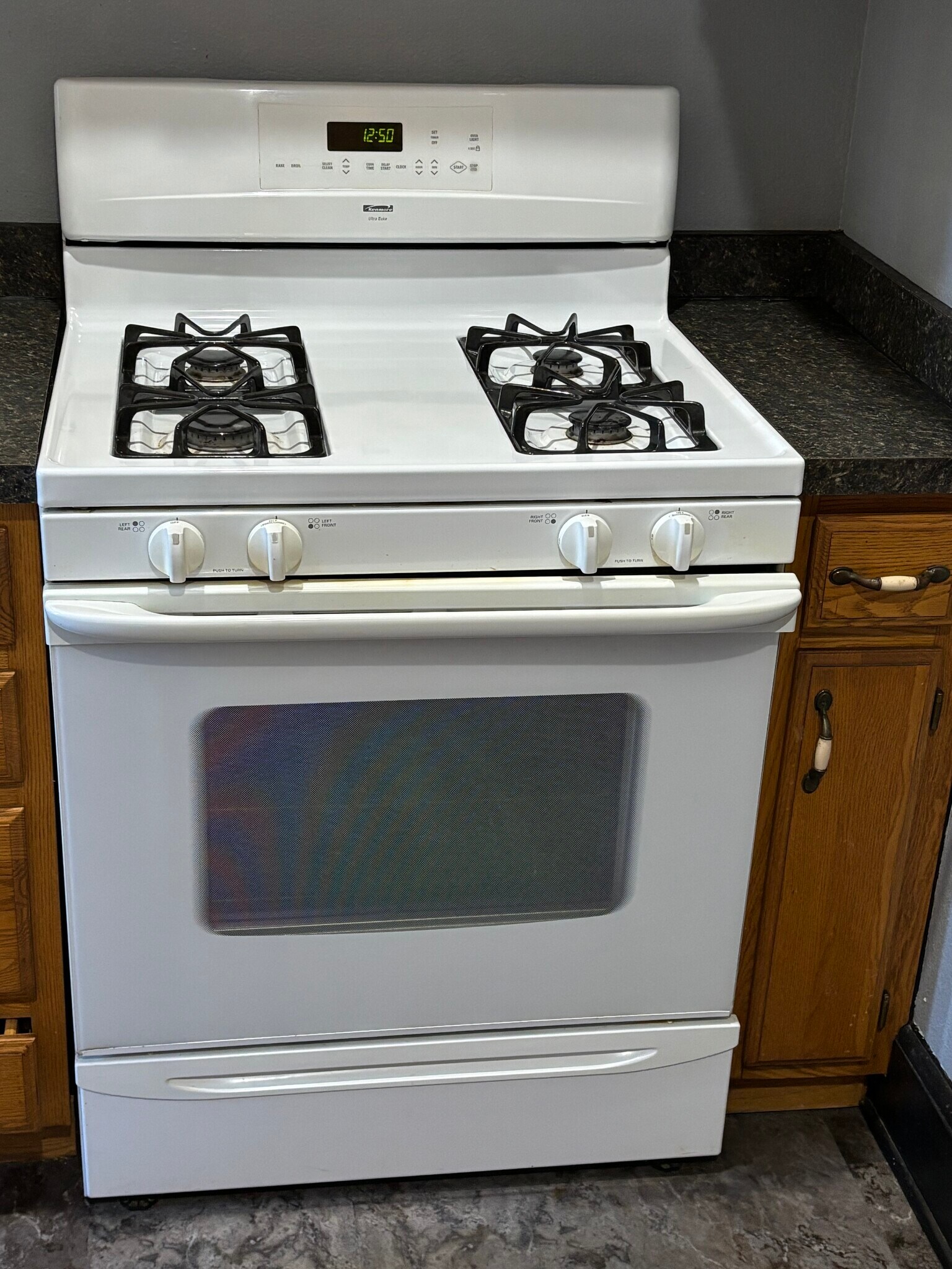 Kitchen Stove - 810 Swift Ave