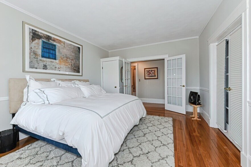 Building Photo - 33 Westbourne Ter