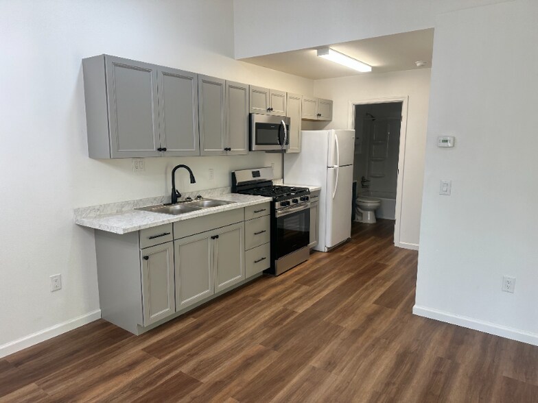 Building Photo - 581 E Mulchatna Dr