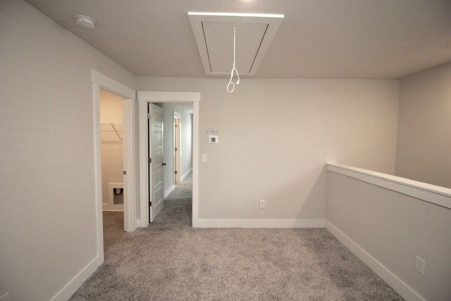 Building Photo - 35 Beachley Pl