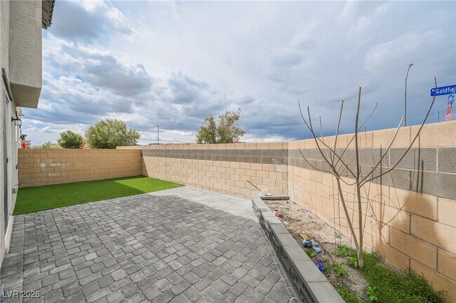 Building Photo - 6679 Velletri St.