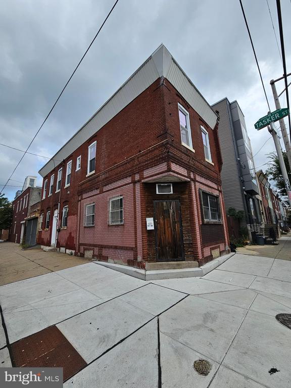 Primary Photo - 1548 S 20th St