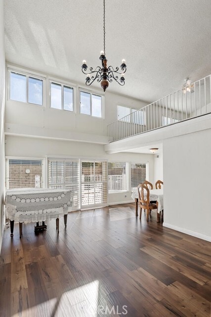 Building Photo - 23850 Vía Jacara