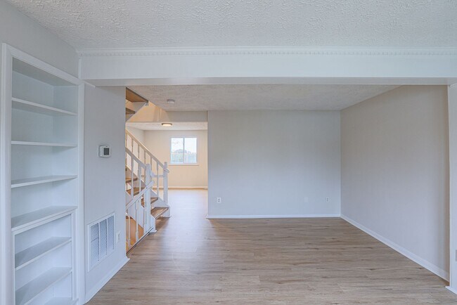 Building Photo - 426 Mystic View Turn