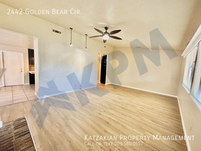 Building Photo - Single Story 3 Bedroom 2 Bath Golden Bear ...