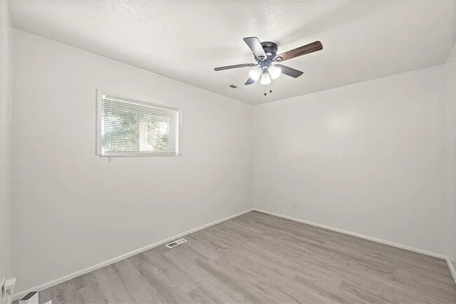 Building Photo - 912 Orange St