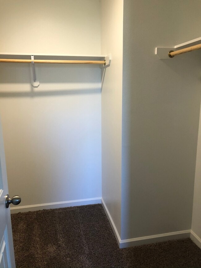 Building Photo - 19462 Providence Ridge Blvd