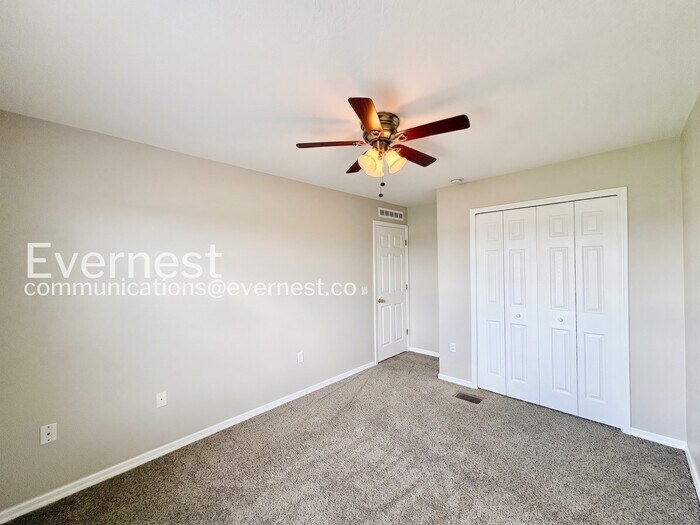 Building Photo - 3823 Exeter Ln