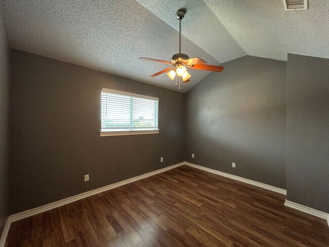 Building Photo - North Richland Hills Homes for Rent