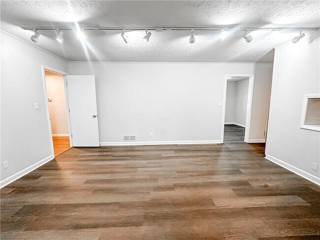 Building Photo - 4591 Woodward Rd