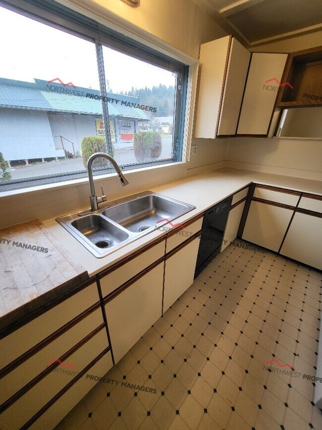 Building Photo - STATUS: *PENDING APPLICATION*  | R273B | $1895 + $100 flat rate water/sewer