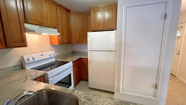 Building Photo - Pacheco Nice 2 bedroom 2 bath condo w/ com...