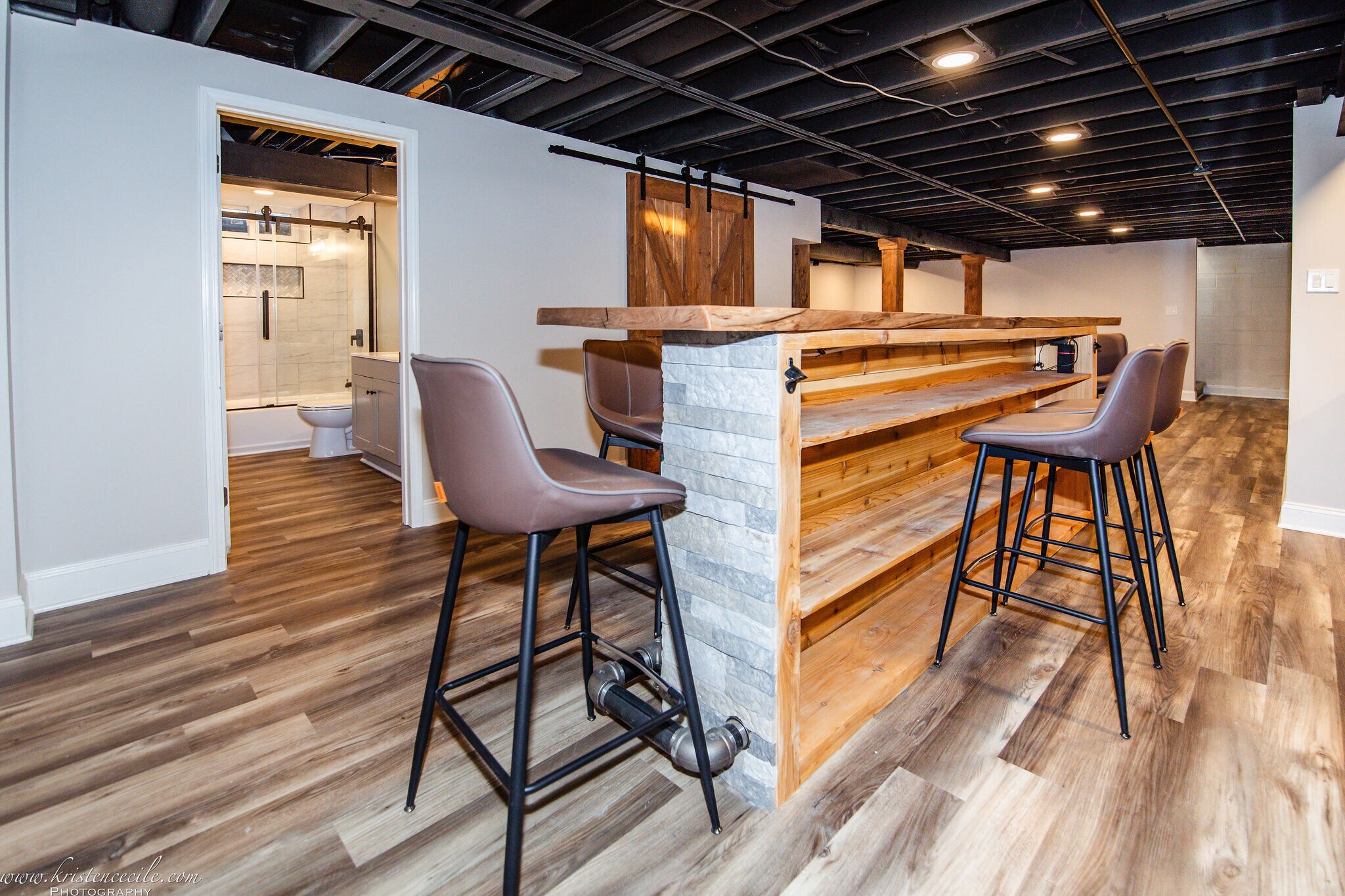 Building Photo - 123 Haines Ave