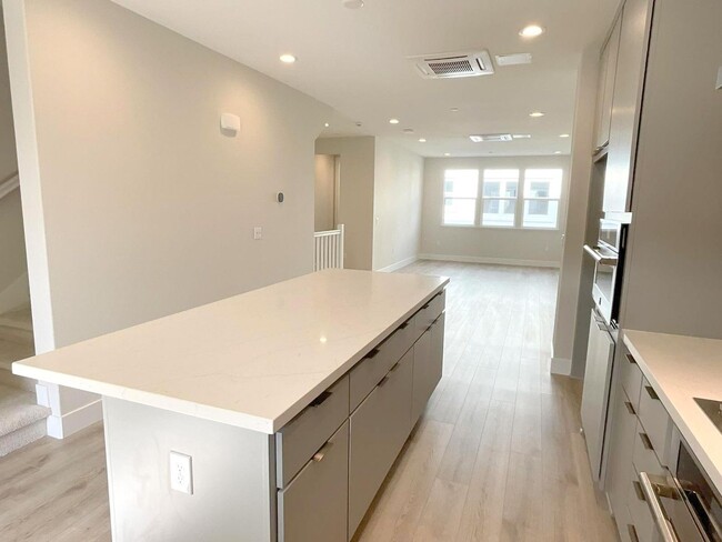 Building Photo - NEW PRICE ! Newly Built ! Be The First To ...