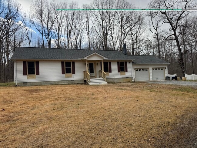 Building Photo - 8208 Sleepy Hollow Dr