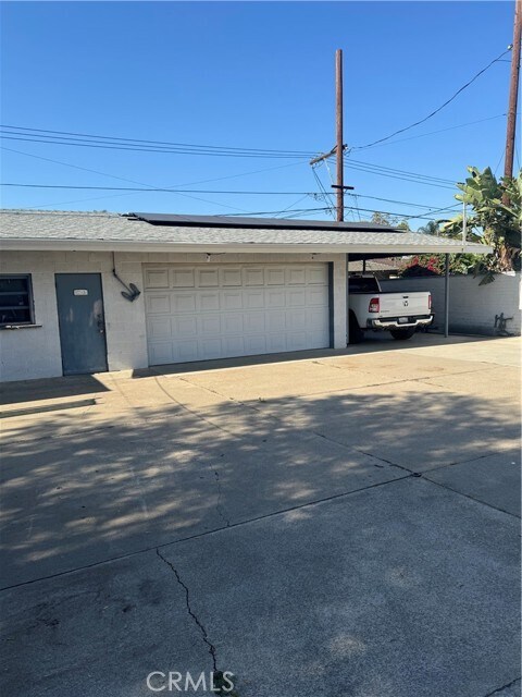 Building Photo - 2011 E Orange Grove Ave