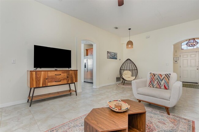 Building Photo - 2971 Marbella Dr