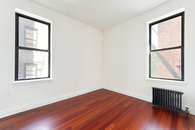 Building Photo - 611 W 137th St