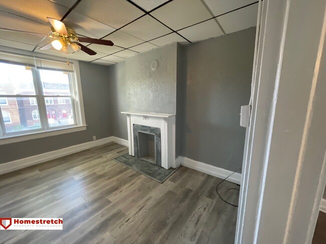 Primary Photo - One Bedroom Unit Available! No Deposit for...