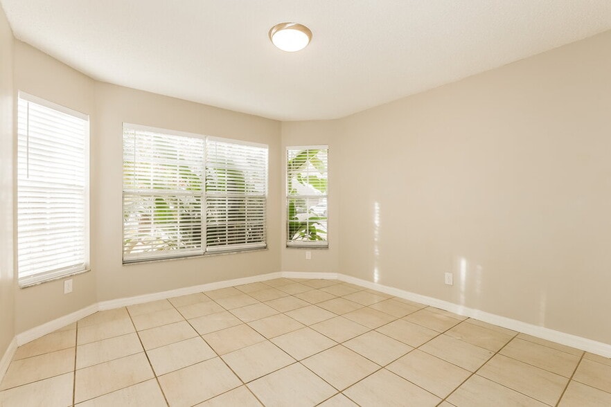 Building Photo - 2524 Gotham Way