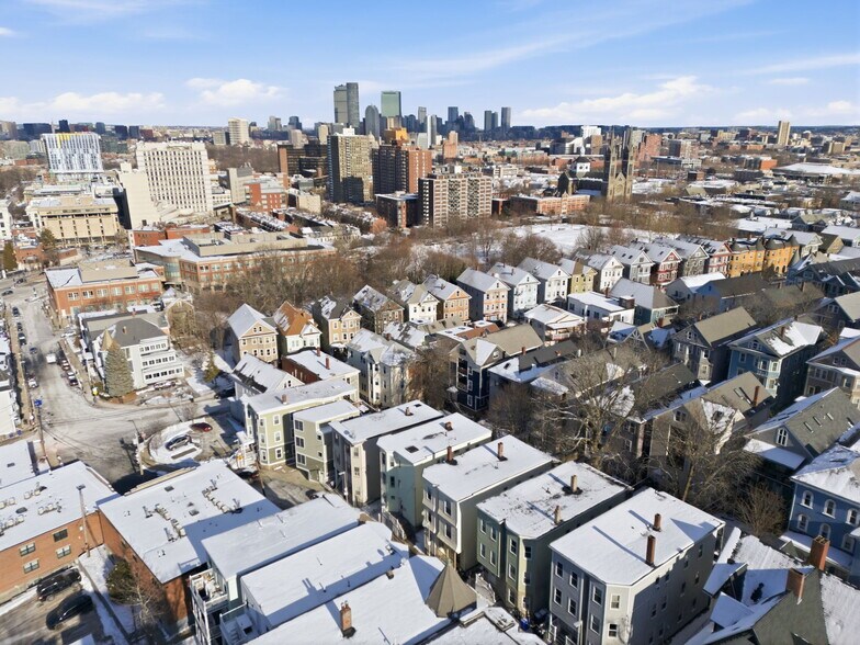 Building Photo - 24 Darling St