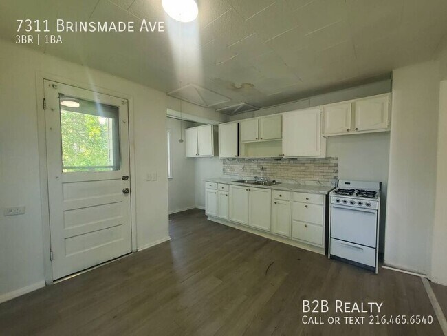 Building Photo - 7311 Brinsmade Ave