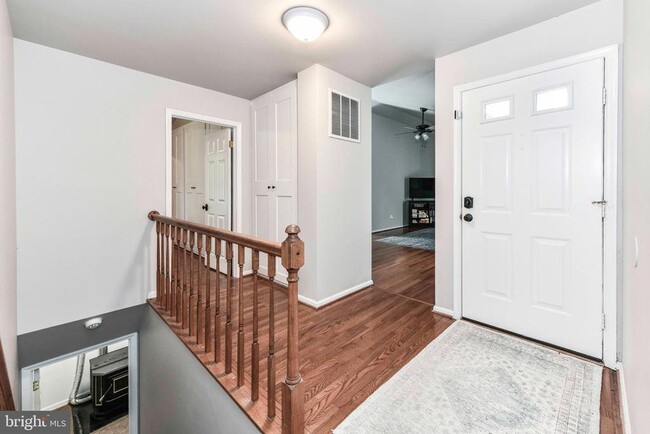 Building Photo - 1413 Valebrook Ln