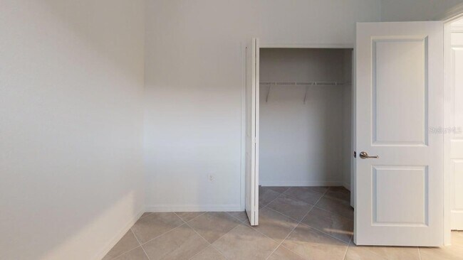 Building Photo - 1548 Saddlewood Cir