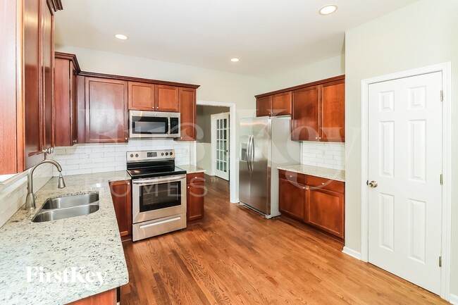 Building Photo - 102 Windsong Trail