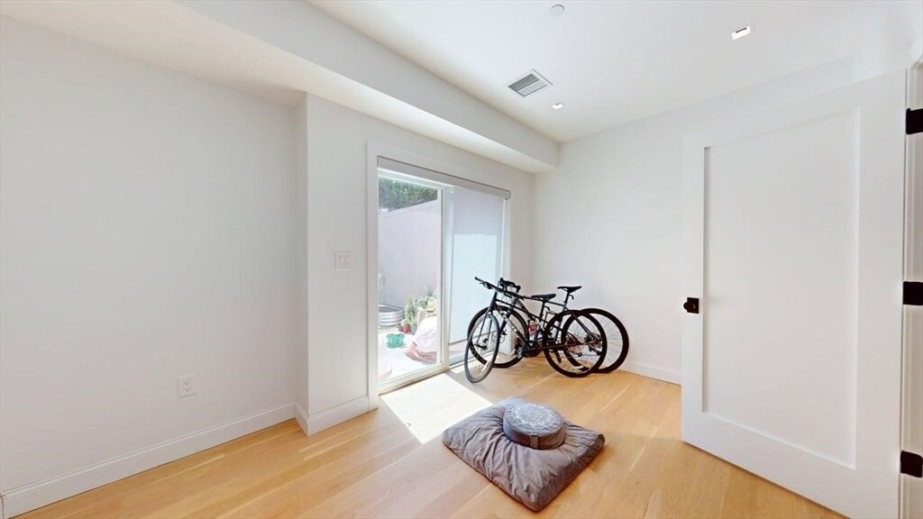 *Pictures are representative samples of the advertised unit. In some cases, the actual units you tou - 29 Crowninshield Rd