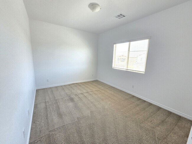 Building Photo - 2868 Amphion Ct