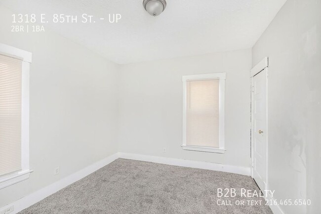 Building Photo - 1318 E 85th St