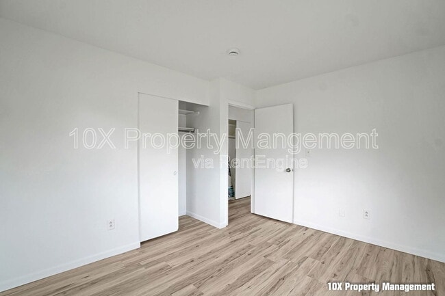 Building Photo - 92 Cherrington Rd
