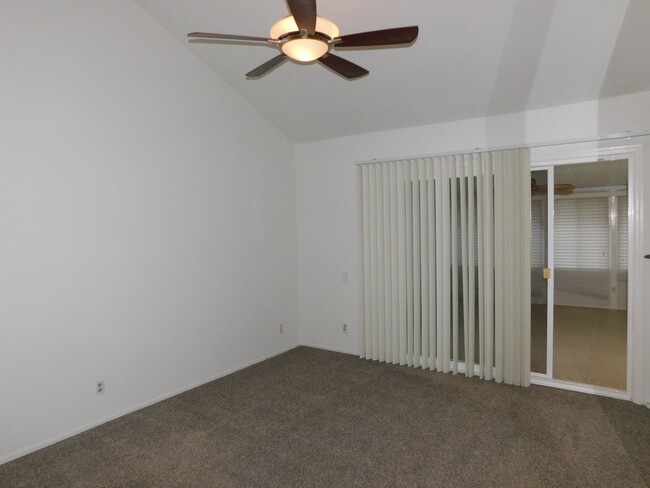 Building Photo - Spacious One Story 3-bedroom, 2-bathroom H...
