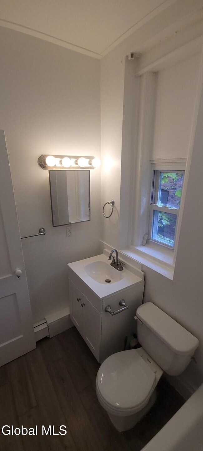 Building Photo - 9 St Joseph's Terrace