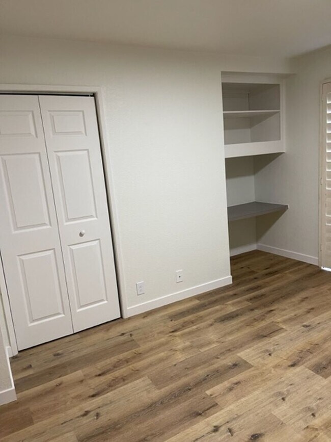 Building Photo - 85 Stenner St