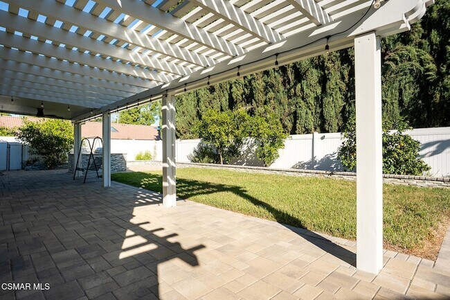 Building Photo - 84 Sunny Vista Ave