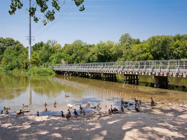 Building Photo - 9443 Waterview Rd