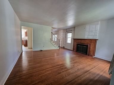 Building Photo - 179 Amherstdale Rd