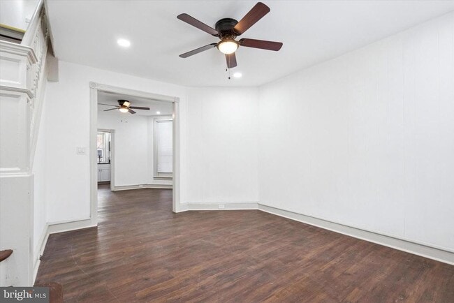 Building Photo - 5551 Addison St