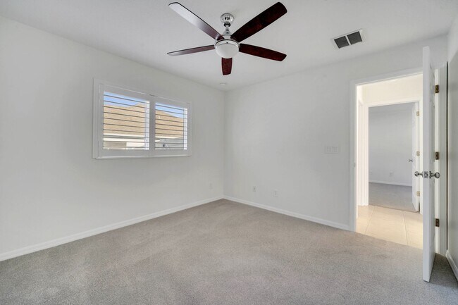 Building Photo - Stunning 4/3 with Fence Enclosed Yard in t...