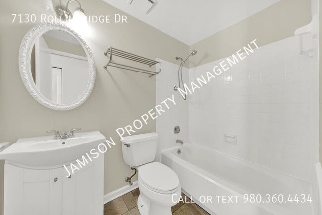 Building Photo - 7130 Rollingridge Dr