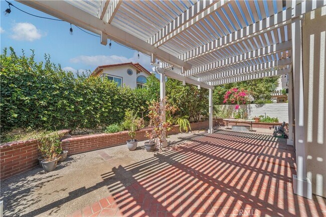 Building Photo - 9531 Montanza Way