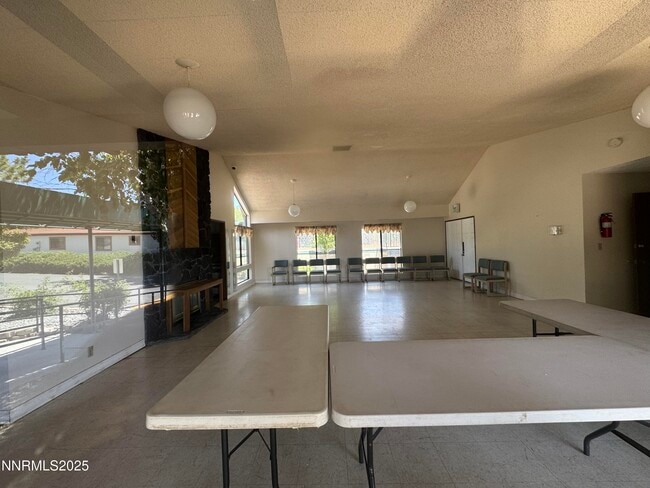 Building Photo - 2775 Snapdragon Wy