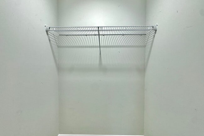 Building Photo - AVAILABLE NOW! (Small Pets Only)