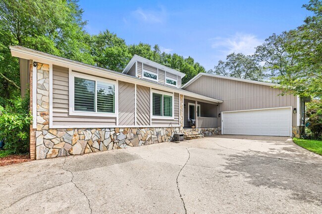 Building Photo - 507 Nassau Dr