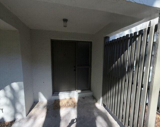 Building Photo - Condo In The Very Desirable Conquistador Condos