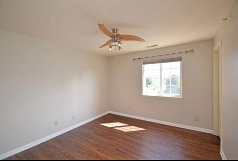 Building Photo - 7307 Chatham Ct