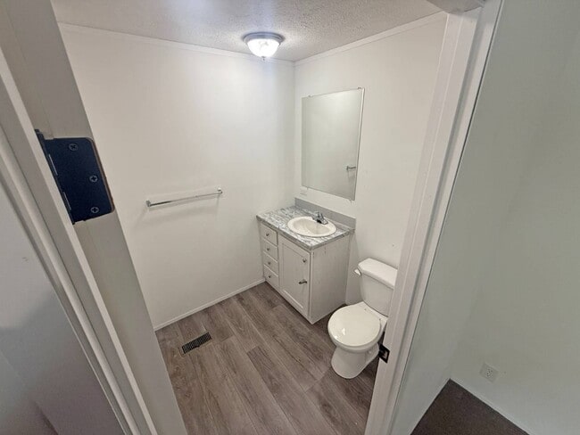 Building Photo - 2501 N Apperson Way