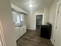 Building Photo - 555 Lumiere St